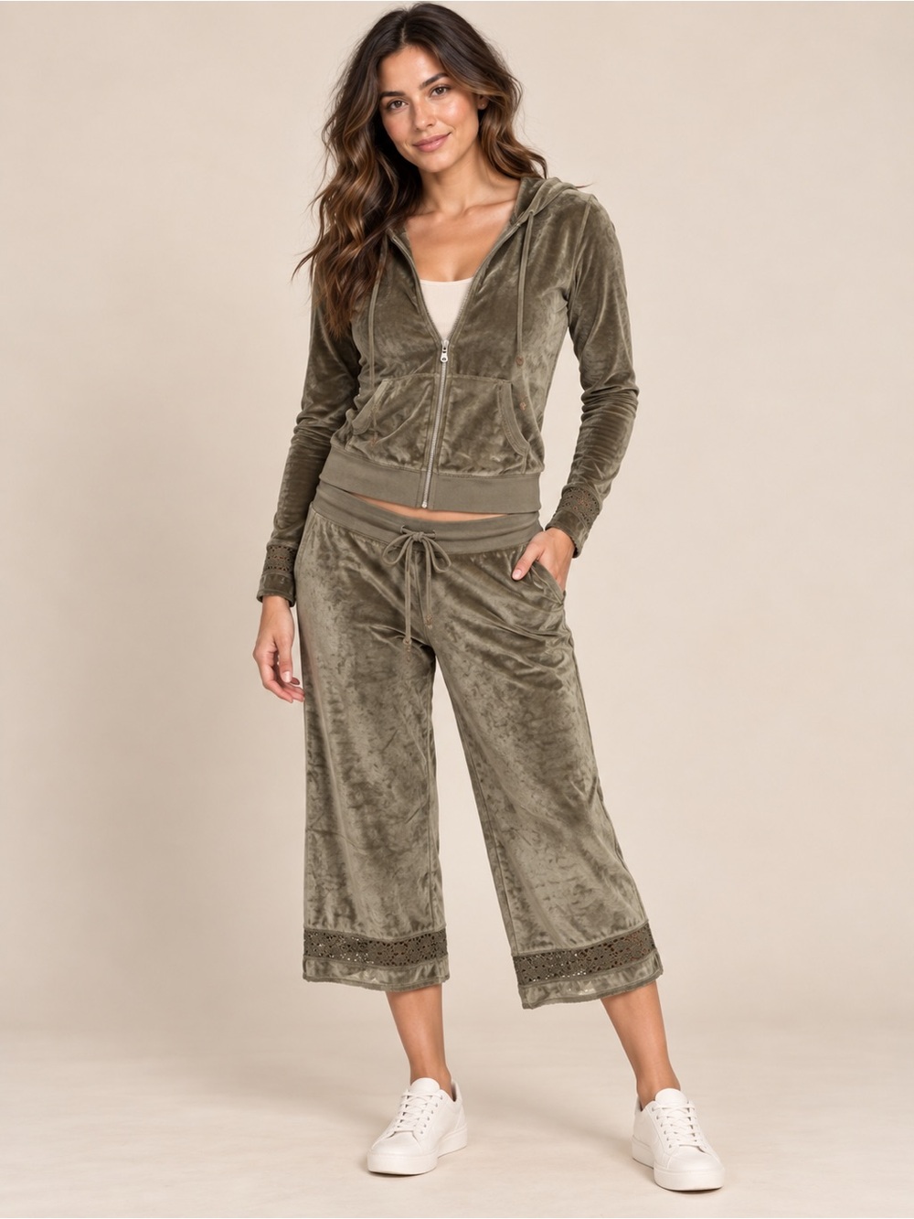 BCBG Women's Olive Velour Zip Hoodie & Crop Pants Lounge Set size petite Medium